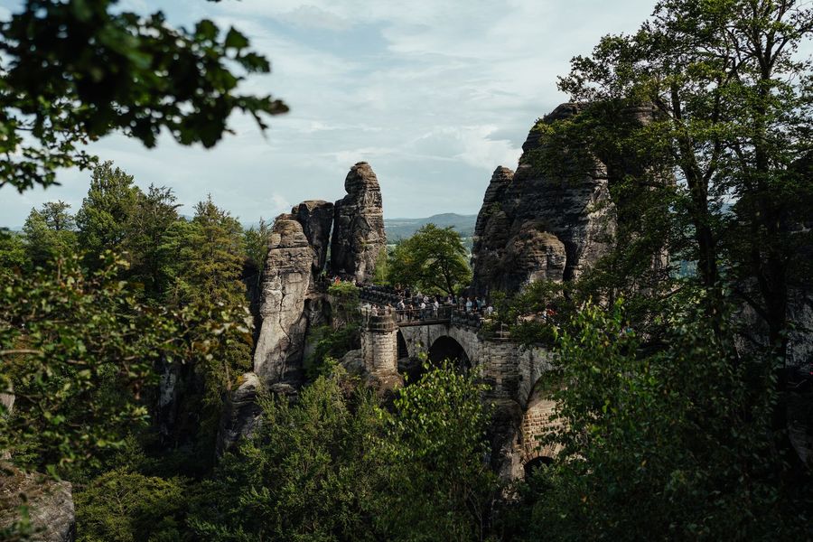 Sächsische Schweiz mit Felsformationen